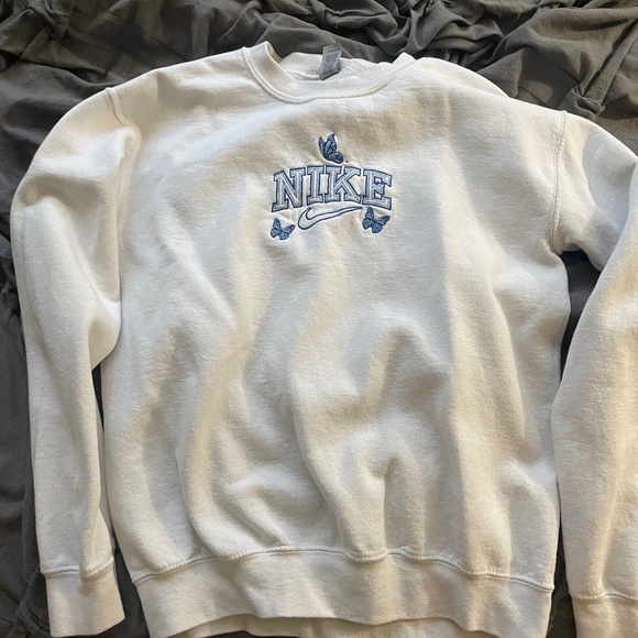 Nike Crewneck - Picture 1 of 2